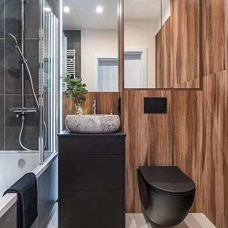 Wiszace Ogrody - Artan 23 * Лодзь